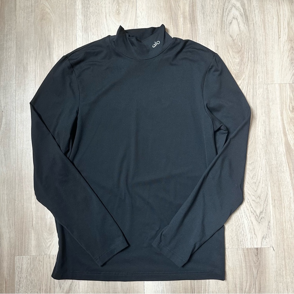 ‘alo yoga’ conquer reform mock neck long-sleeve